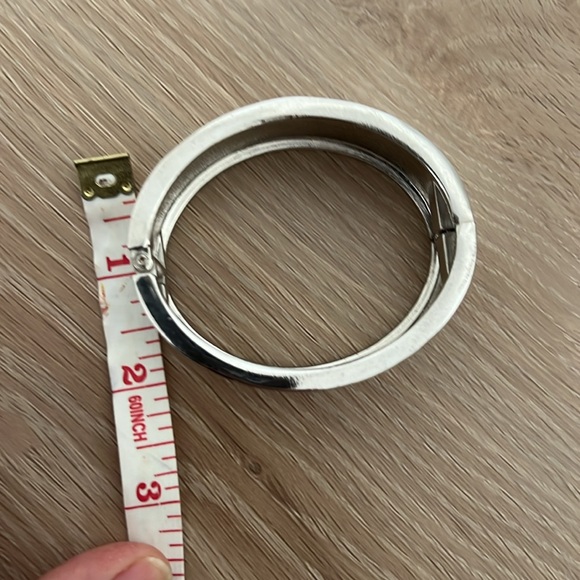 Cuff bracelet - Picture 6 of 8